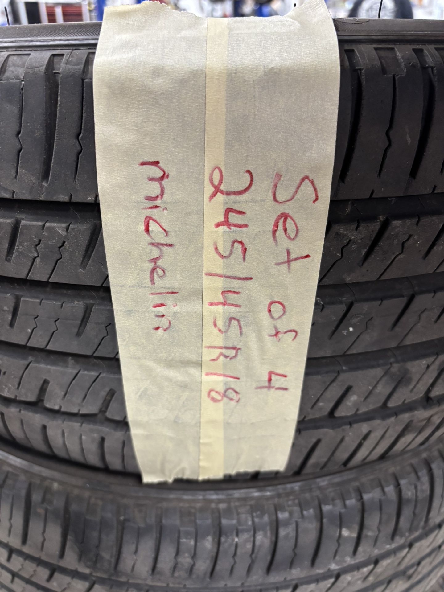 Set of 4 tires 245/45r18 Michelin good condition