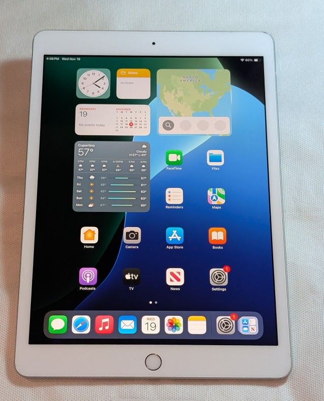 Nice APPLE iPad 7 10.2 inch 128GB WIFI iOS18 TABLET