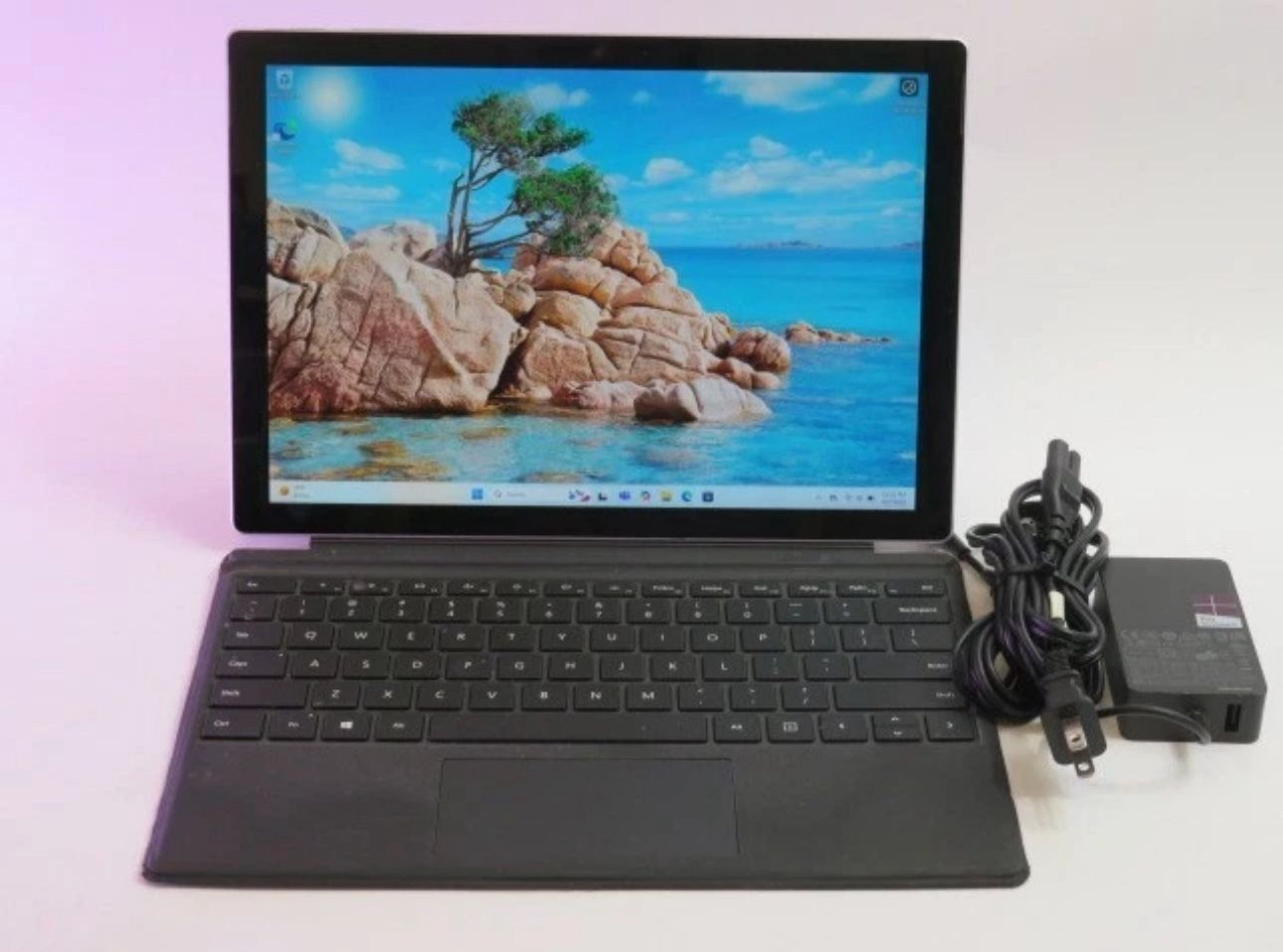 Microsoft Surface Pro 5 (Intel Core M3, 4GB RAM, 128GB) Windows 11