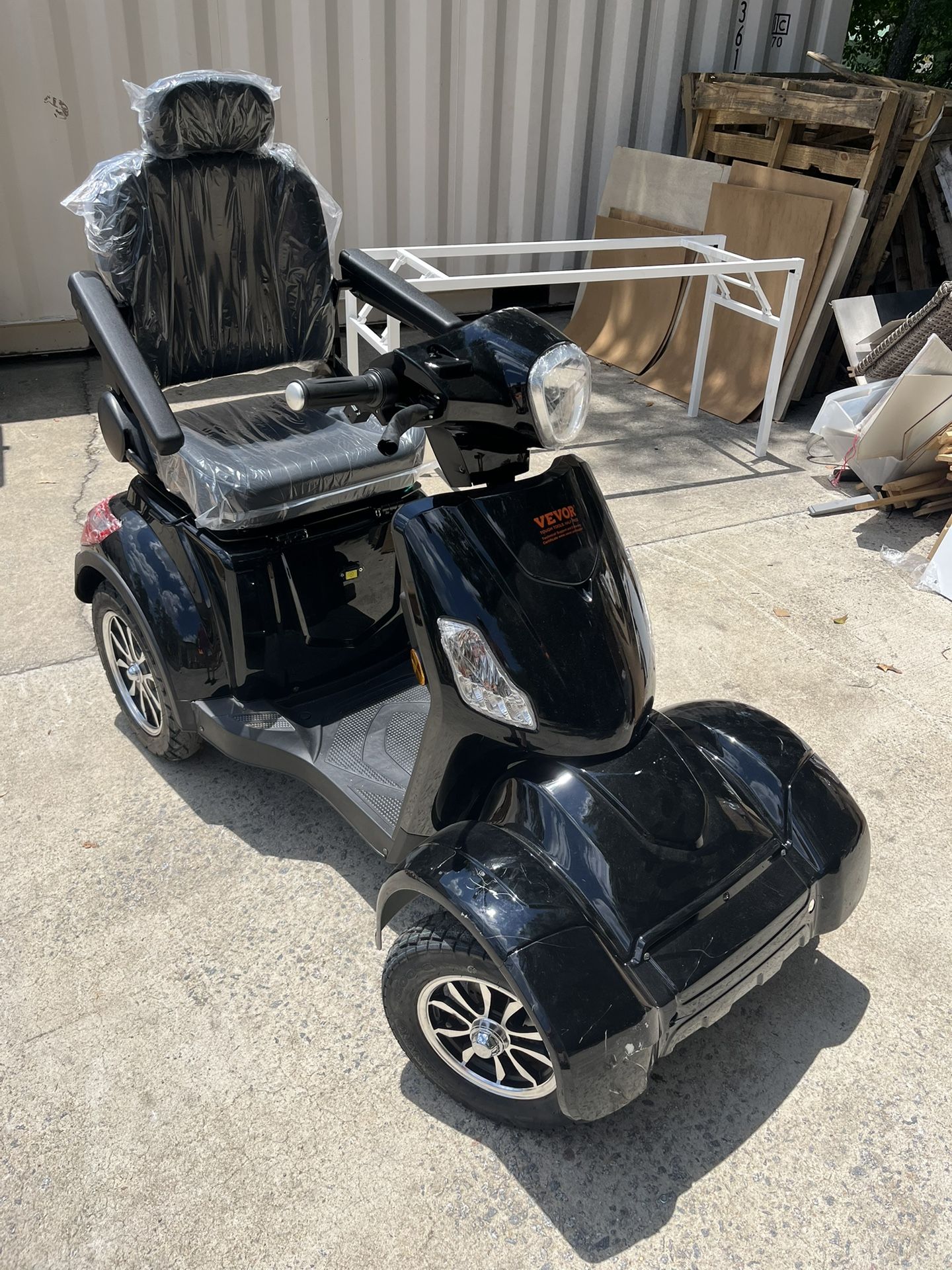 Mobility Scooter Minor Damage But Works Great