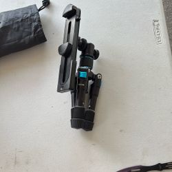 Adjustable And Extendable Tripod 