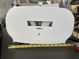 2 Jumbo Toilet Paper Dispense