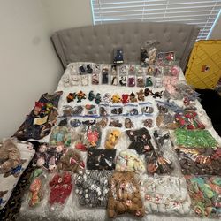 Massive New Old Stock Beanie Baby Collection.