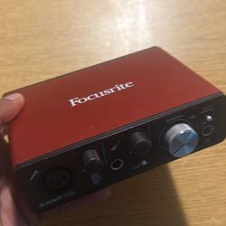 Focusrite (Scarlett Solo 2nd Gen)