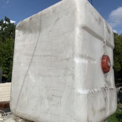 Totes Water Tank $25