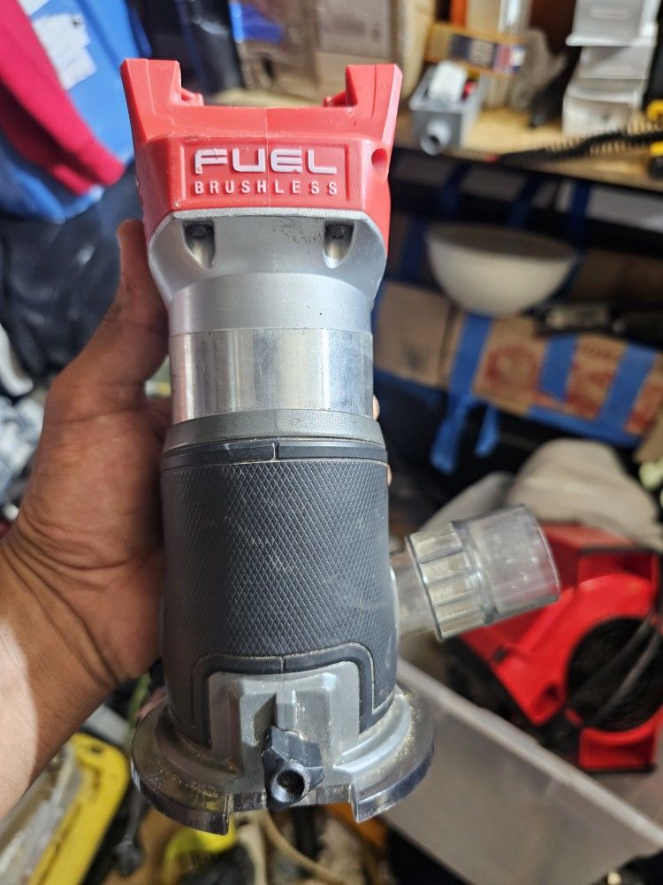 Milwaukee 2723-20 M18 Fuel Cordless Compact Router - Black