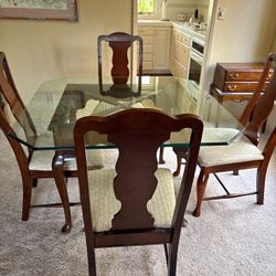 Dining table 