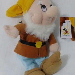 New NWT Walt Disney World Exclusive HAPPY Snow White 7 Dwarfs Plush Beanie Beanbag Doll Seven Dwarves