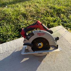 M18 18V Lithium-Ion Brushless Cordless 7-1/4 in. Circular Saw (Tool-Only)