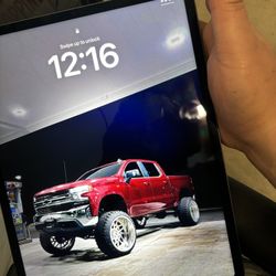 iPad Pro 5th gen 128gb