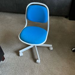 Children's study chair