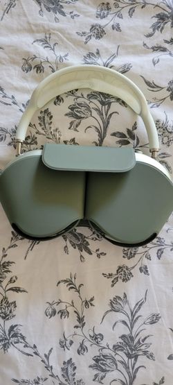 Apple AirPods Max Headphones with Case