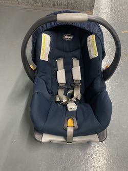 Chicco keyfit 30 Infant Car Seat and Base