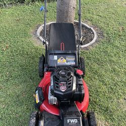 Self Propelled High Wheel Lawn Mower Craftsman 21” Cut With A 7.25 HP Engine 