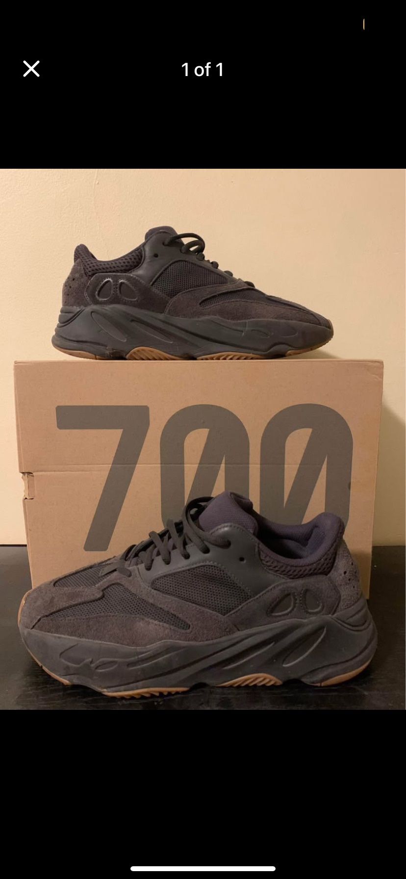 Yeezy 700 (size 11)