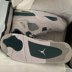 Jordan 4 retro Greens 