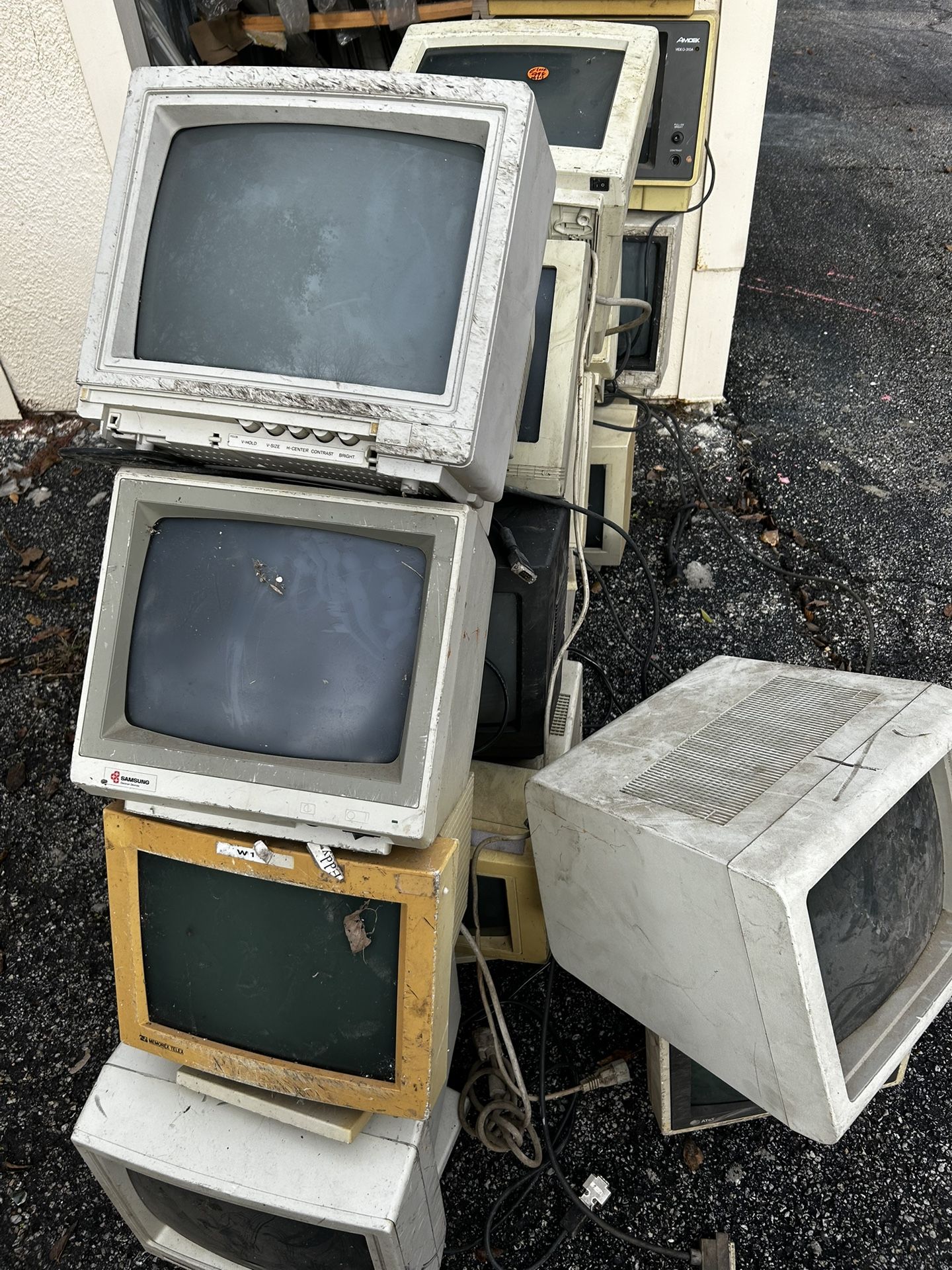 $10 Vintage Monitors