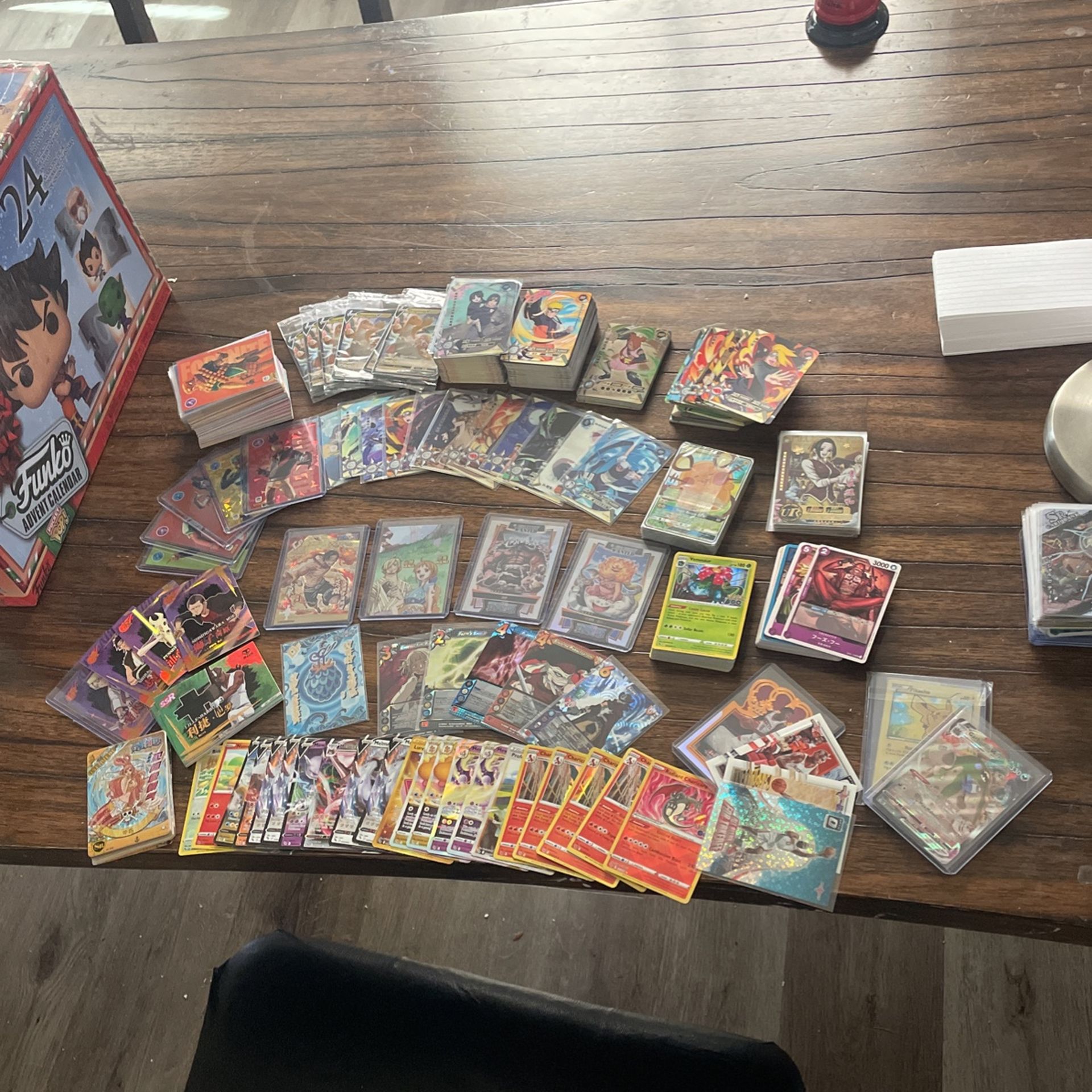 Card Variety One Piece, Pokemon, Bleach, NBA, Fortnite, Naruto, My Hero Academia