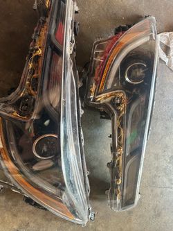 2021 Corolla hatch headlights