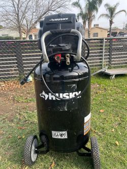 Husky
1.7 HP, 200 PSI, 30 Gal., 5.1 SCFM 90 PSI, Single-Stage, Oil Free Portable Vertical Electric Air Compressor