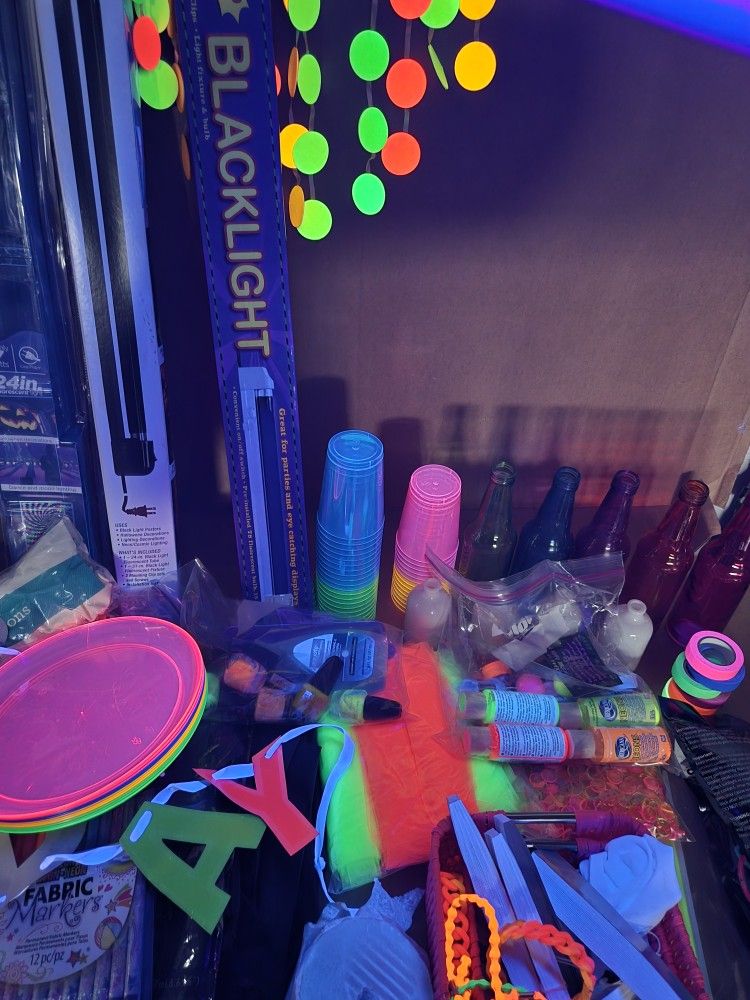 Black Light Party Kit! Used Just Once