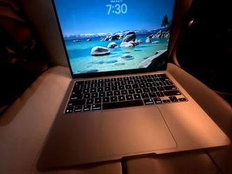 macbook air 13"  m4 24gb ram 500gb