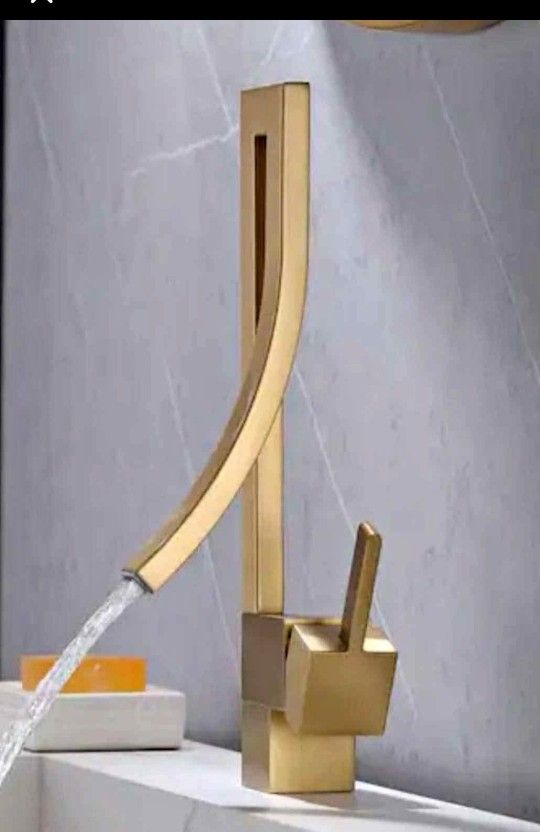 Elegant Sturdy Bathroom Faucet Brass In Brushed Gold