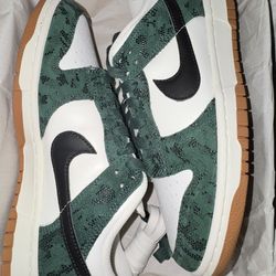 Nike Dunks