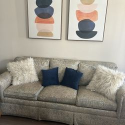 Beautiful Vintage Sofa!