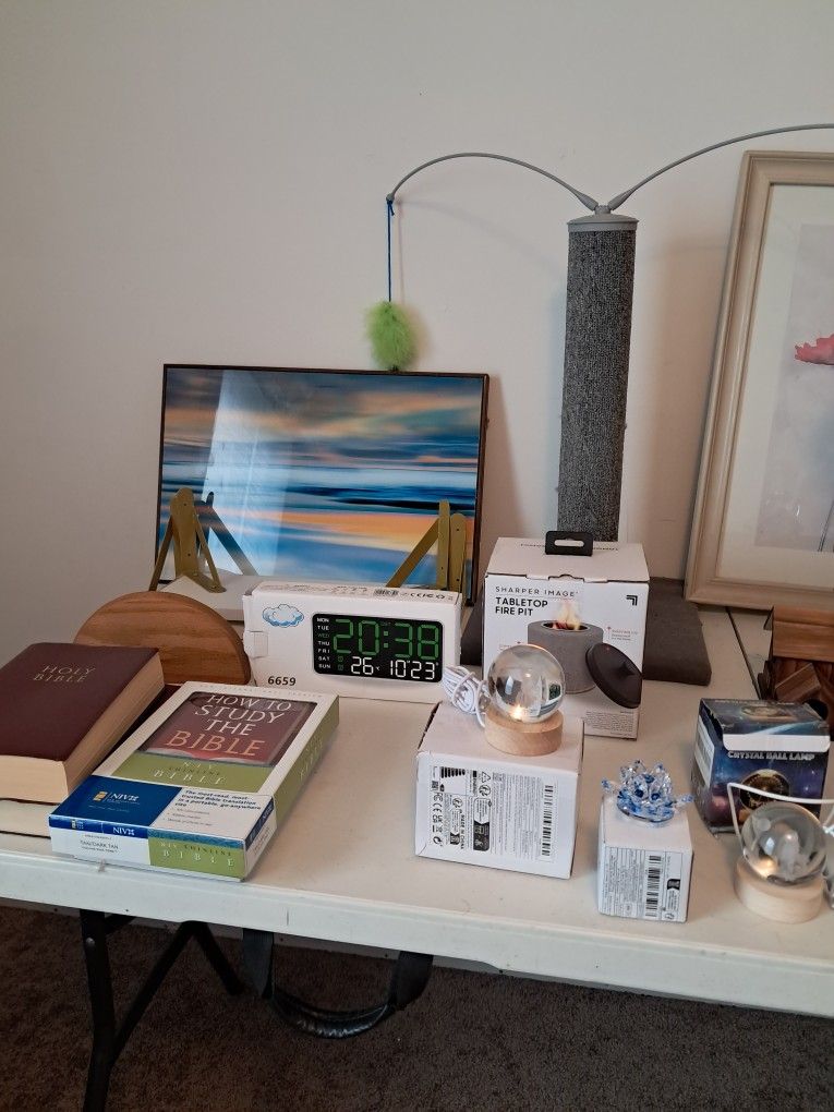 MOVING SALE