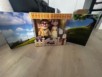 Ellie and Carl , Limited Edition