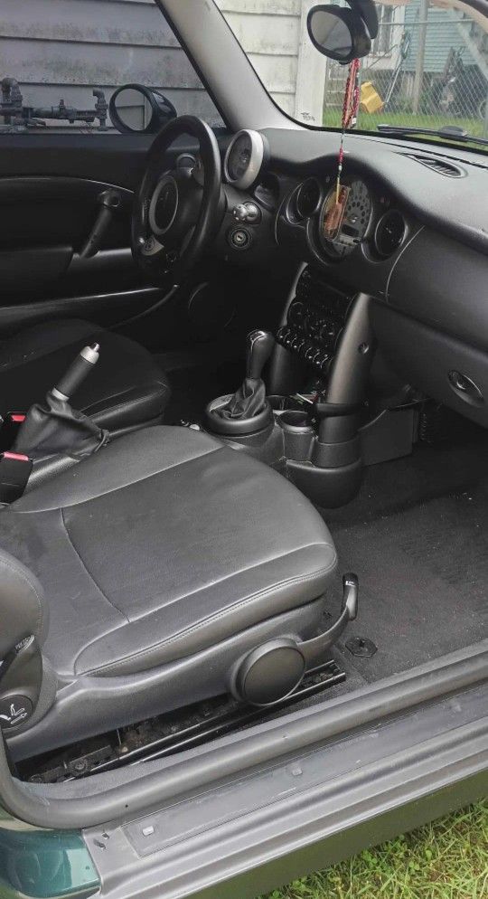 2005 Mini Cooper FS Or FT