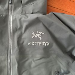 Arc’teryx Beta Jacket
