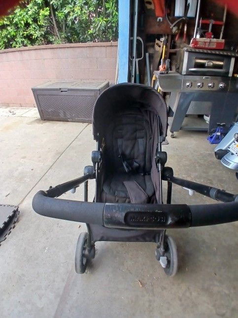 Blackish Blue Umbrella Stroller
