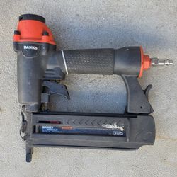 BANKS Pneumatic 18-Gauge Brad Nailer – Air Nail Gun for Trim, Woodworking & DIY