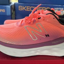 Women’s Sneakers Size 11