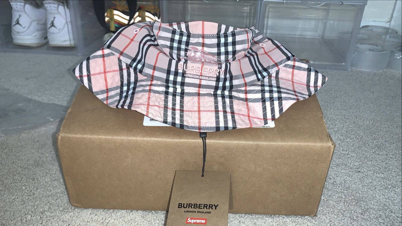 Supreme x Burberry Crusher Pink - Sz M/L