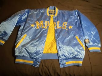 Vintage Lakers Warm Up Jacket for Sale in Long Beach, CA - OfferUp