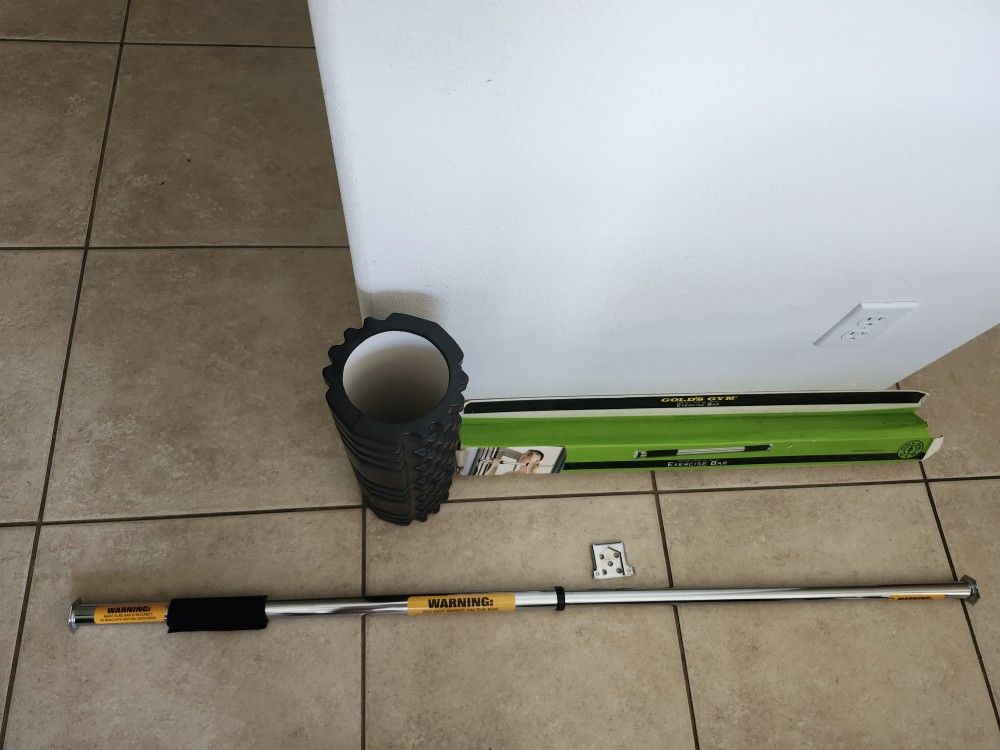 Gold's Gym Exercise Bar and Foam Roller