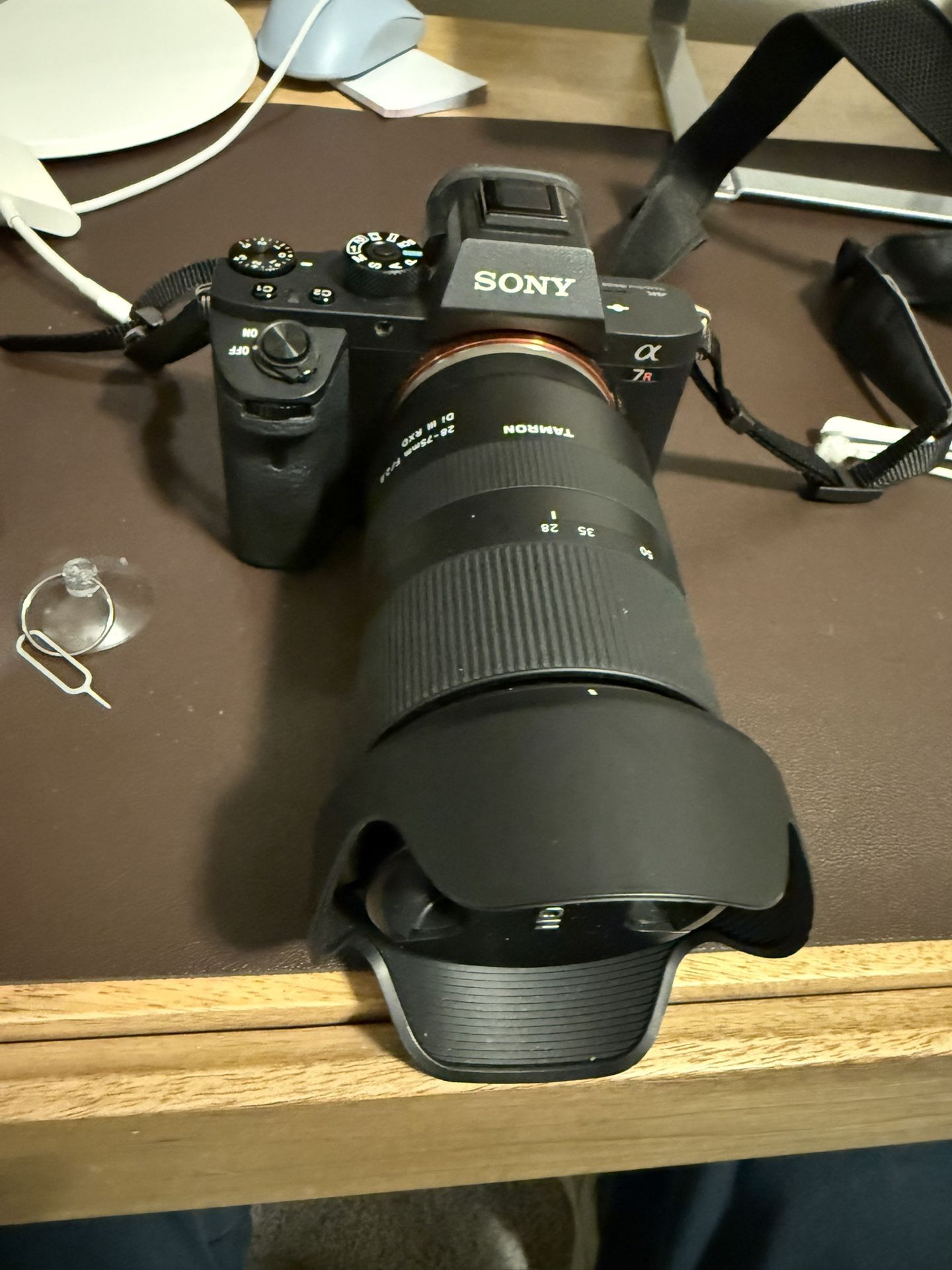  Sony α7R II mirrorless camera + Tamron 28-75 f/2.8 Lens 