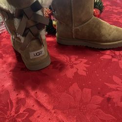 Girls UGG Boots. Size 3