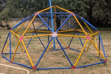 Children's outdoor toy