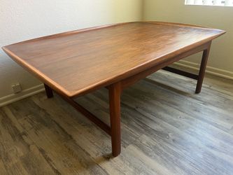 Vintage DUX Teak Coffee Table — Danish Modern, Sculptural Design