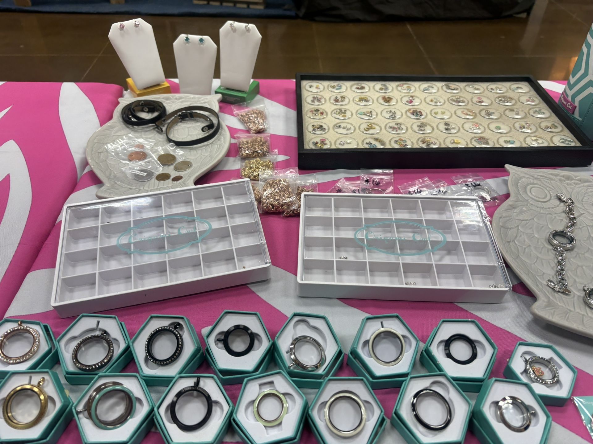 Whole Lot Of Origami Owl Jewelry
