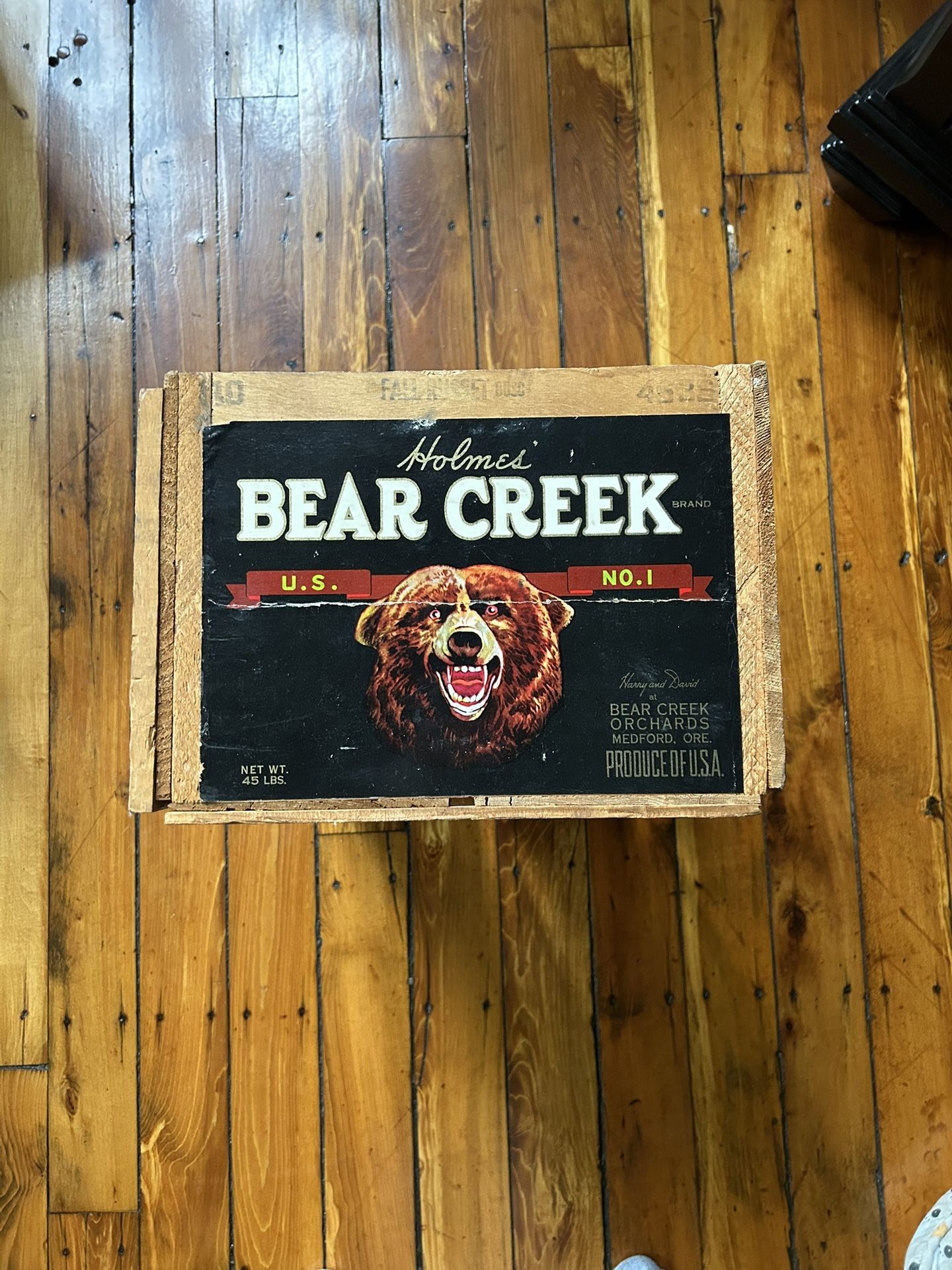 Bear Creek Pears Fruit Basket Holmes Produce Wood Wooden 