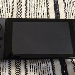 Nintendo Switch (1st Generation) (As Is) (READ DESCRIPTION)