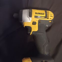 The wall quarter inch impact driver