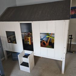 Kids house bed 