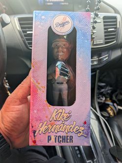 Dodgers kike Hernandez bobblehead pitcher