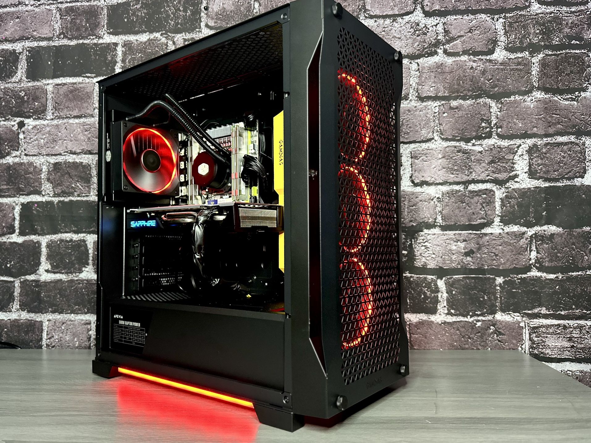 Gaming Pc / intel xeon 2650v2 ( 8 core ) / Radeon Rx 570 8Gb / Ram : 32Gb / SSD 1Tb